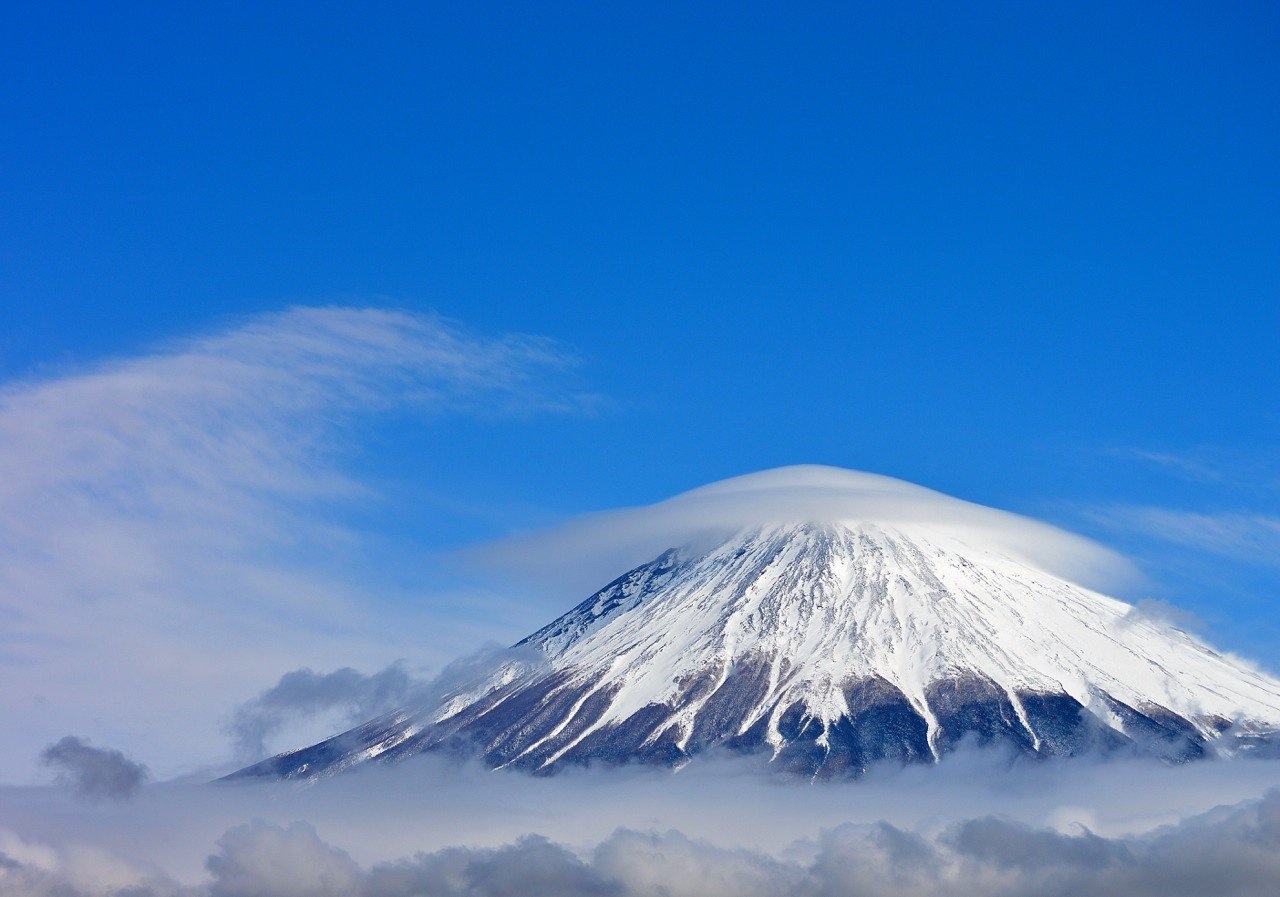 笠雲バロメーター。2.23は「富士山の日」