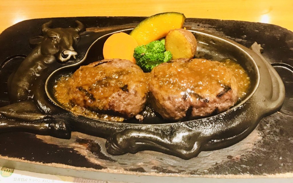 静岡県の「ある意味、観光地」。炭火焼きレストランさわやか。